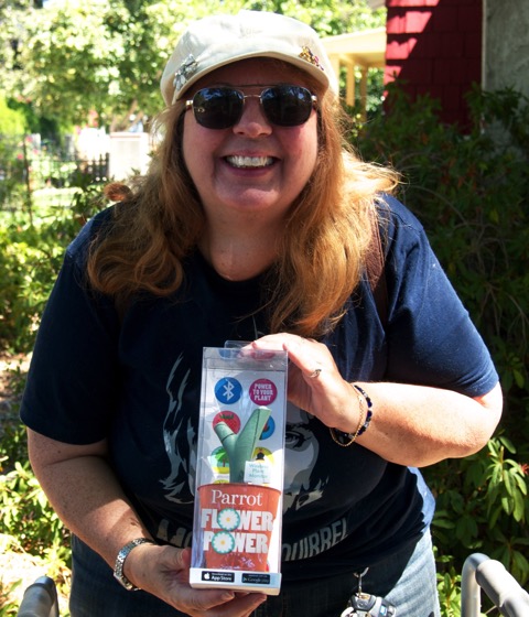 Winner of Parrot Flower Power - Linda J from Los Angeles, CA