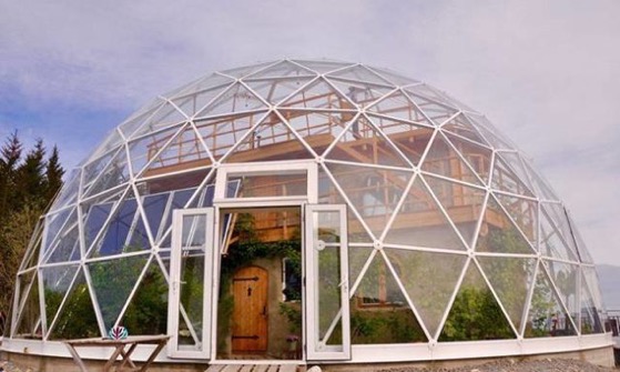 Geodesic dome protects cob house and family of 6 in Arctic Circle via Urban Organic Gardener