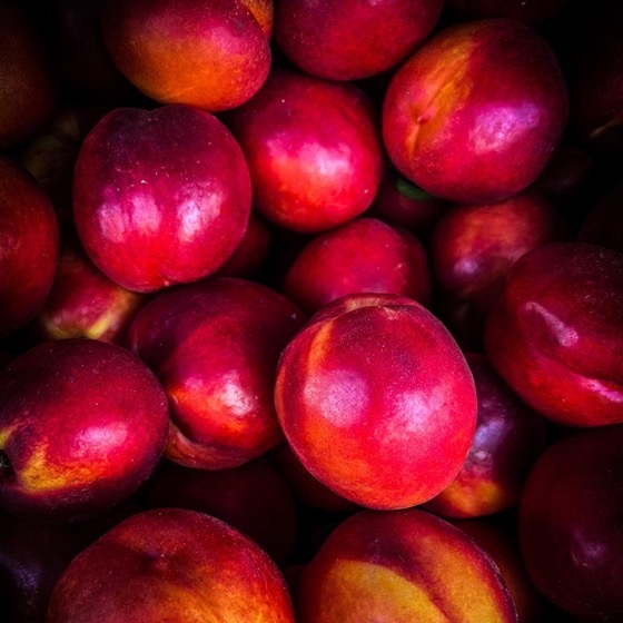 Peaches at the Farmer’s Market via Instagram [Photography]