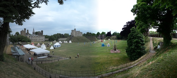 Panoramic pictures: Cardiff Castle and Stonehenge