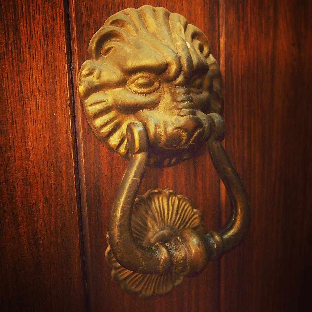 Door knocker via Instagram [Photo]