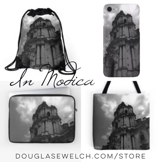 In Modica – Get these bags, sleeves, smartphone covers and much more exclusively from Douglas E. Welch