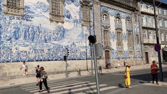 Time-lapse: Igreja do Carmo, Porto, Portugal [Video]