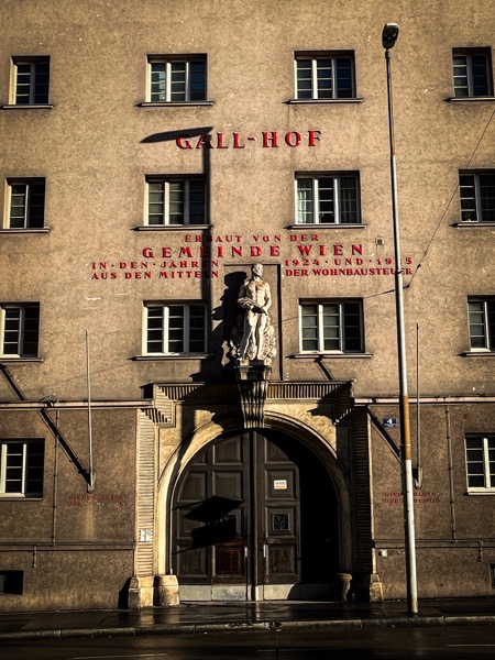 Vienna Architecture 9 via Instagram [Photography] 