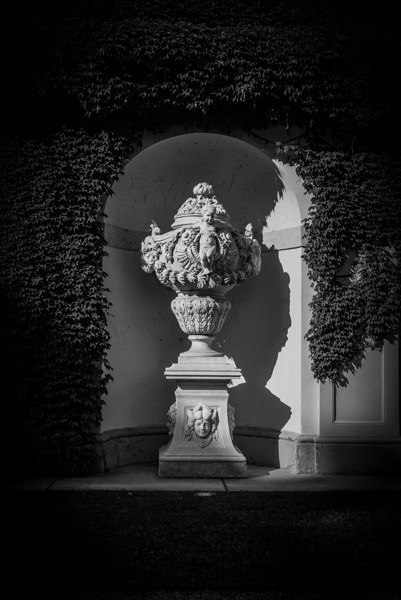 Decorative Urn, Alserbachpalais 11, Vienna, Austria