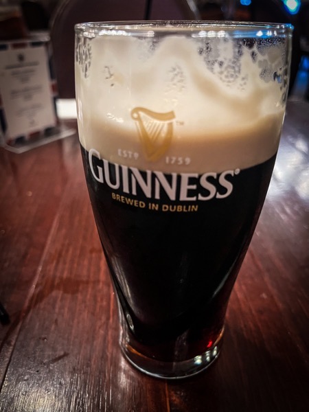 Guinness is good for you!, Robin Hood Pub, Sherman Oaks
