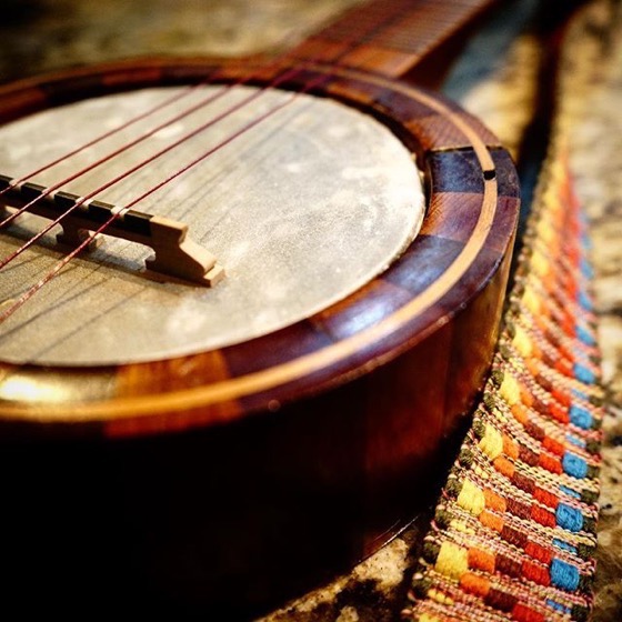 A lovely banjolele from a friend’s collection via Instagram