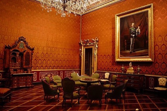 Interior, Villa Reale, Monza, Italia via Instagram