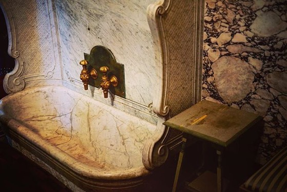 The King’s Bath, Interior, Villa Reale, Monza, Italy via Instagram