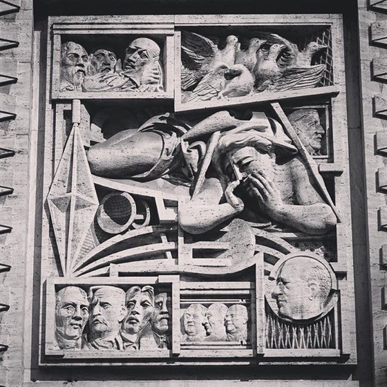 1930s Era Bas Relief, Piazza Affari, Milano, Italia via Instagram