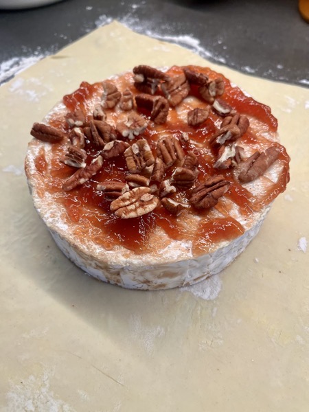 Baked Brie en Croute with strawberry jam and pecans [Food]