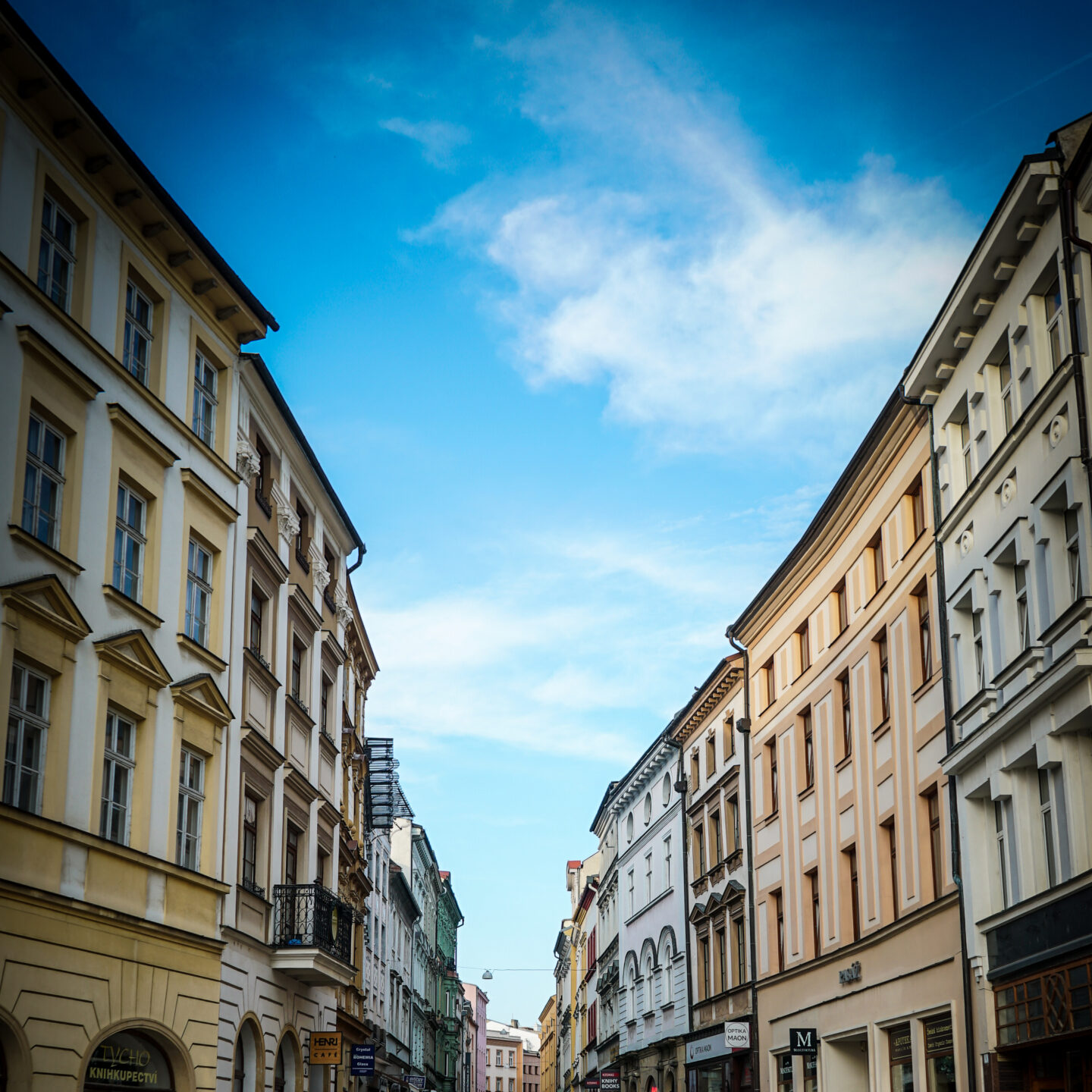 Olomouc Street Scene 12, Olomouc, Czechia [Photography]